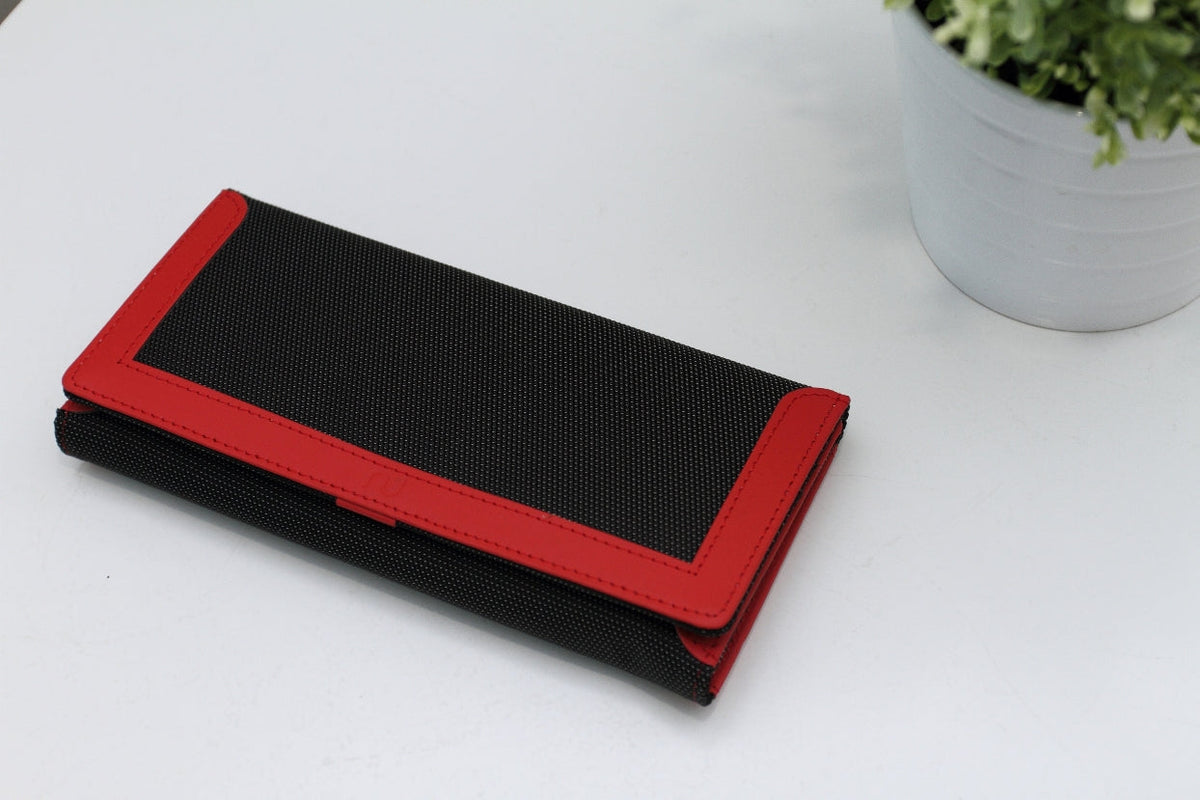 M. WALLET